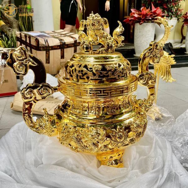Giao Bộ ngũ sự 80cm mạ vàng - lọ hoa và sen đồng cho khách tại Quận 3, Sài Gòn 
