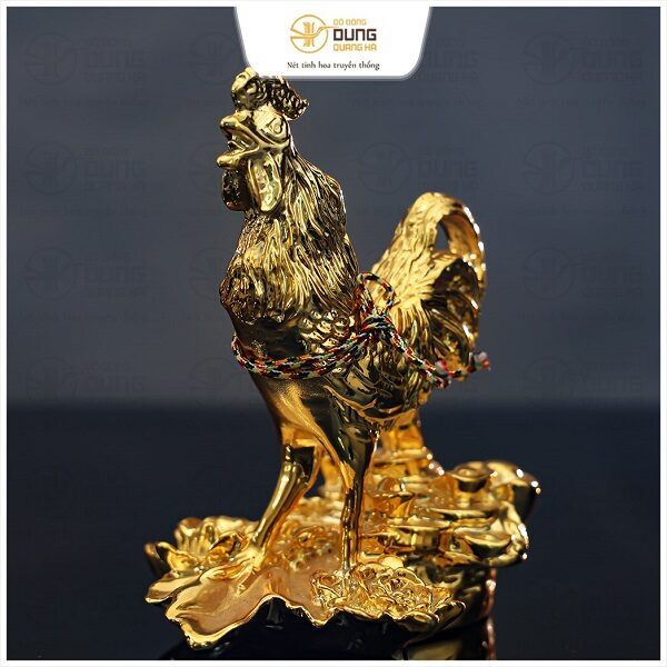 Tượng gà trống hoa hồng bằng đồng vàng mạ vàng size 12x10cm