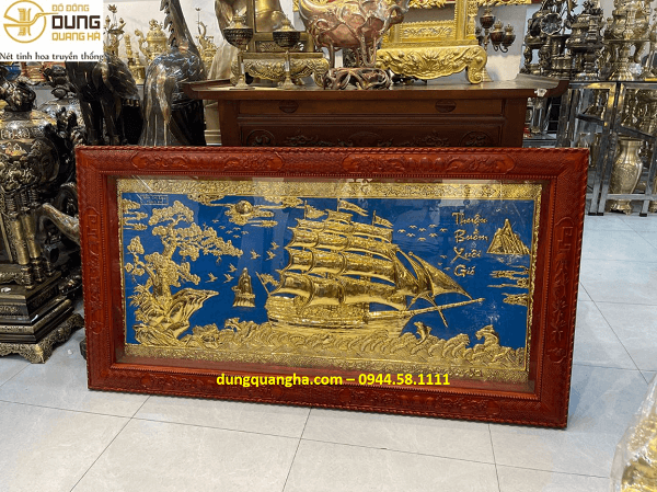 Tranh đồng Thuận Buồm Xuôi Gió dát vàng khung gỗ hương khổ 1m7 x 90cm