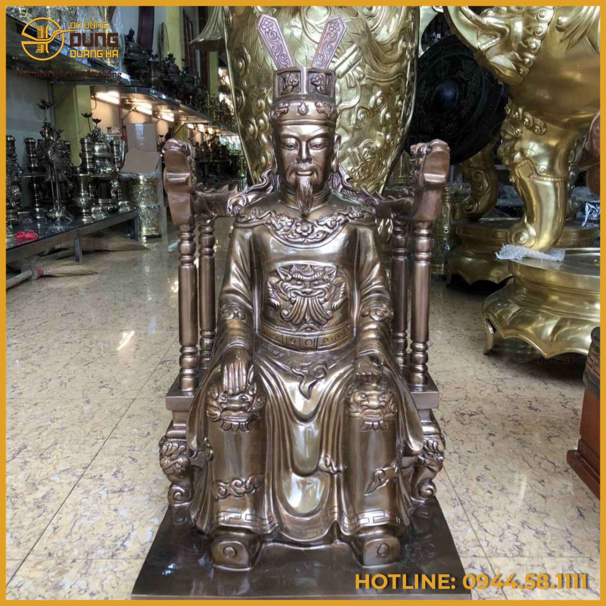 Tượng cụ tổ đồng đỏ làm màu cổ kính Tượng cụ tổ đồng đỏ làm màu cổ kính