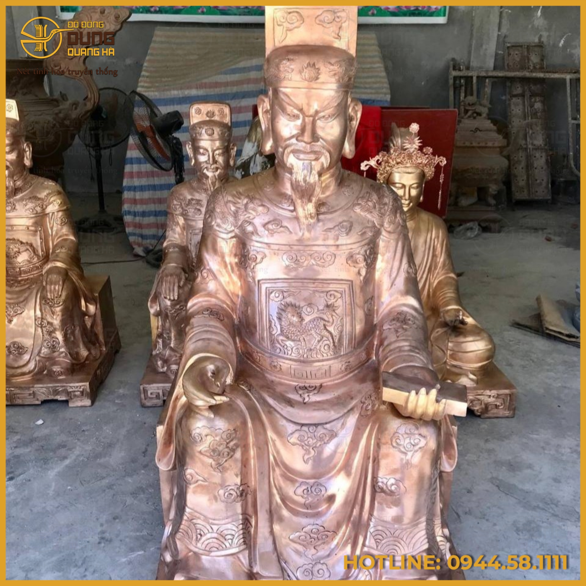 Tượng cụ tổ bằng đồng đỏ chế tác theo yêu cầu Tượng cụ tổ bằng đồng đỏ chế tác theo yêu cầu