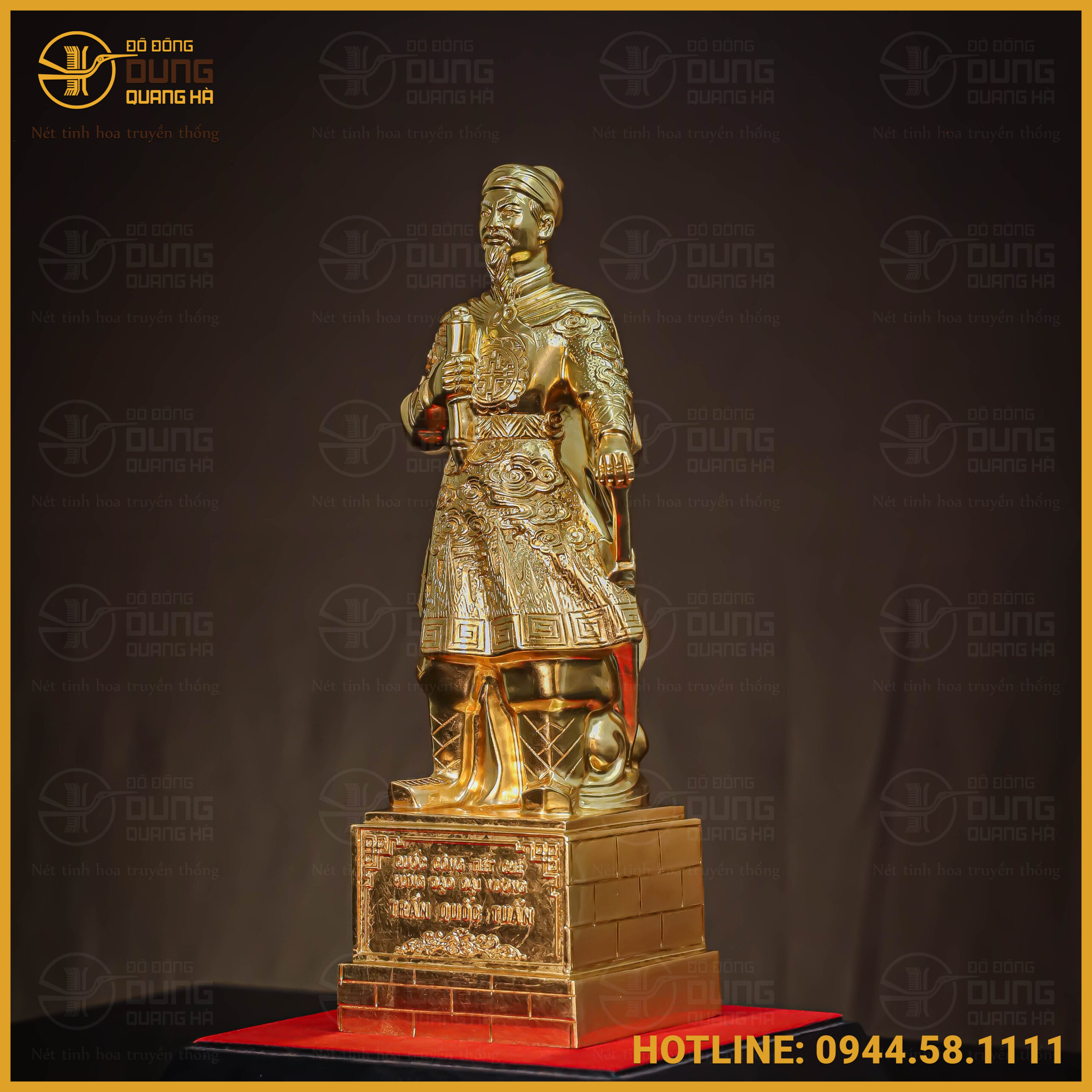 Tượng Trần Hưng Đạo đồng đỏ mộc cày nổi dát vàng cao 38 cm
