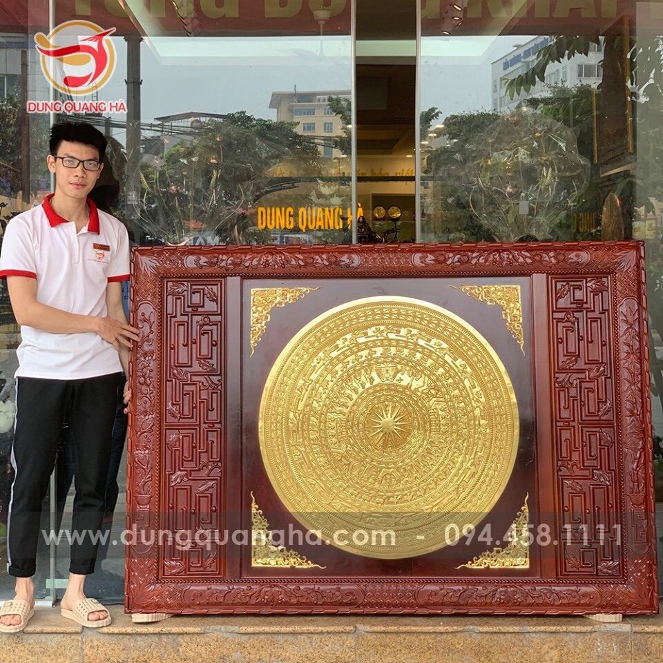 Mặt trống đồng thếp vàng 9999 khung gỗ gụ 1m25 x 1m78 