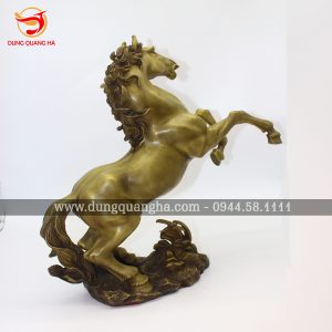 Tượng ngựa đẹp – Biểu tượng con ngựa trong văn hóa dân gian
