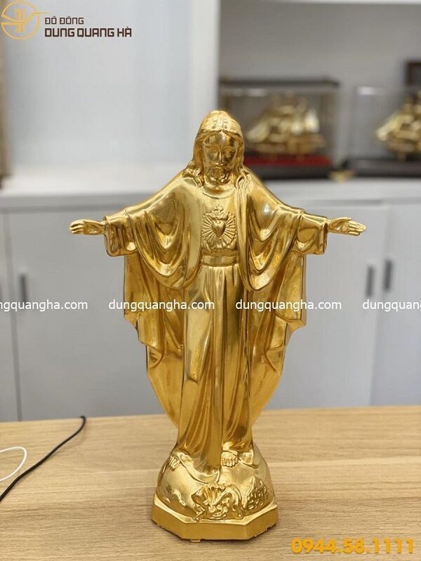 Tượng Chúa cao 40cm bằng đồng dát vàng 9999 tinh xảo