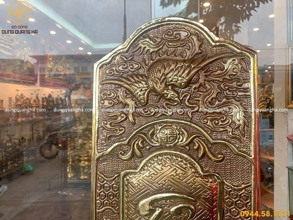 Bộ cuốn thư câu đối Đức Lưu Quang bằng đồng vàng mộc