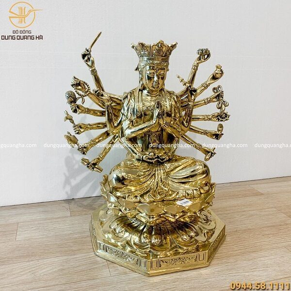 Tượng Phật Chuẩn Đề bằng đồng vàng phủ bóng cao 48cm