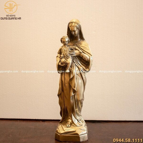 Tượng Đức Mẹ Maria bế Chúa bằng đồng vàng cao 40cm