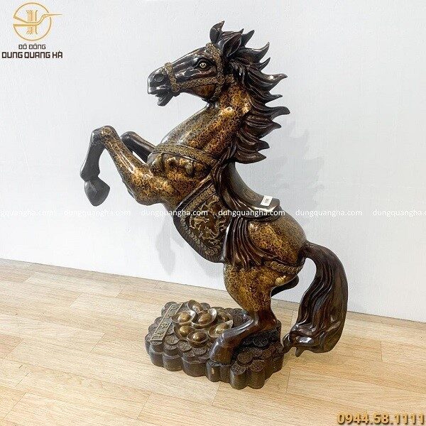 7 mẫu tượng ngựa phong thủy đẹp, ấn tượng nhất