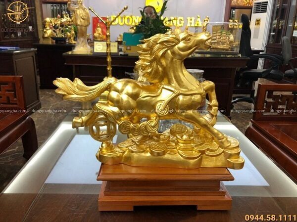 Tượng Ngựa Bằng Đồng Đỏ Thếp Vàng 9999 Chiều Ngang 30Cm - Đồ Đồng Dung  Quang Hà