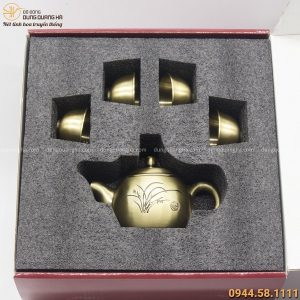 Hộp quà bộ ấm chén cao cấp bằng đồng đẹp trang nhã tinh tế