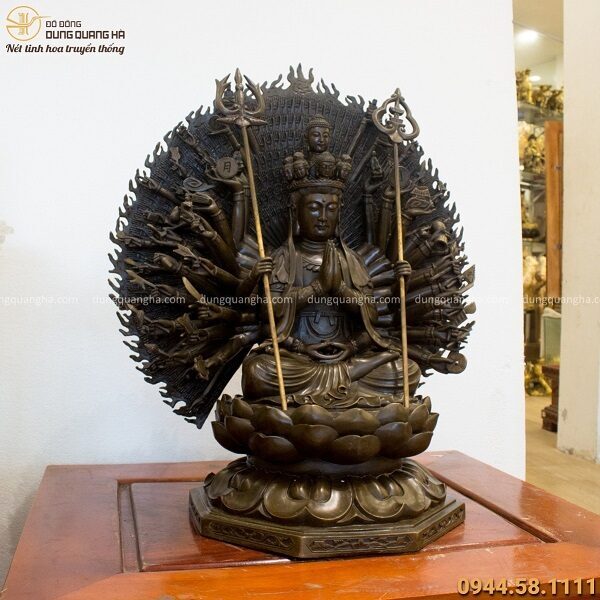 Tượng Phật Thiên Thủ Thiên Nhãn 60x52cm bằng đồng vàng hun