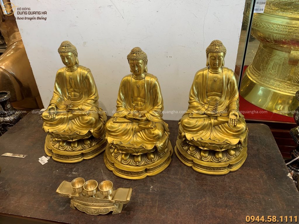 Bộ tượng Tam Thế Phật bằng đồng vàng mộc 