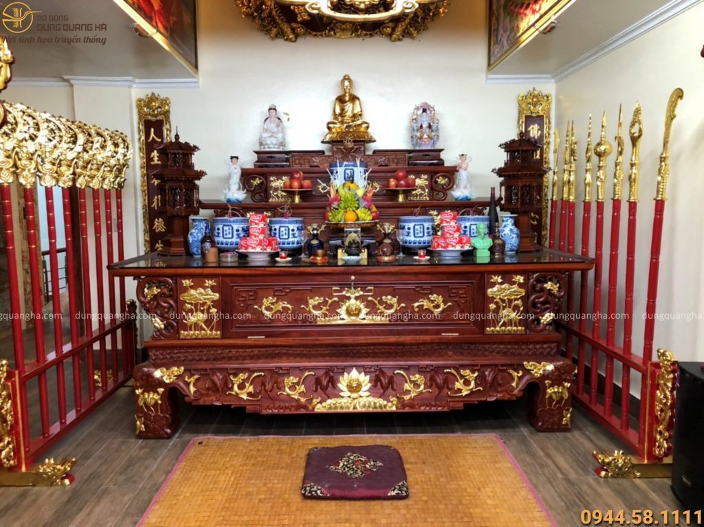 bàn thờ Phật Quan Âm và Gia Tiên