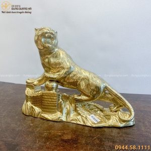 Tượng Hổ phong thủy tài lộc bằng đồng catut kích thước 42x32cm