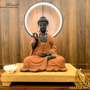 Tượng Phật A Di Đà bằng gốm tử sa decor có đèn LED 45x35cm