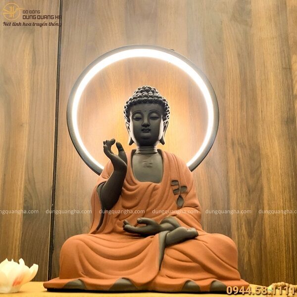 Tượng Phật A Di Đà bằng gốm tử sa decor có đèn LED 45x35cm