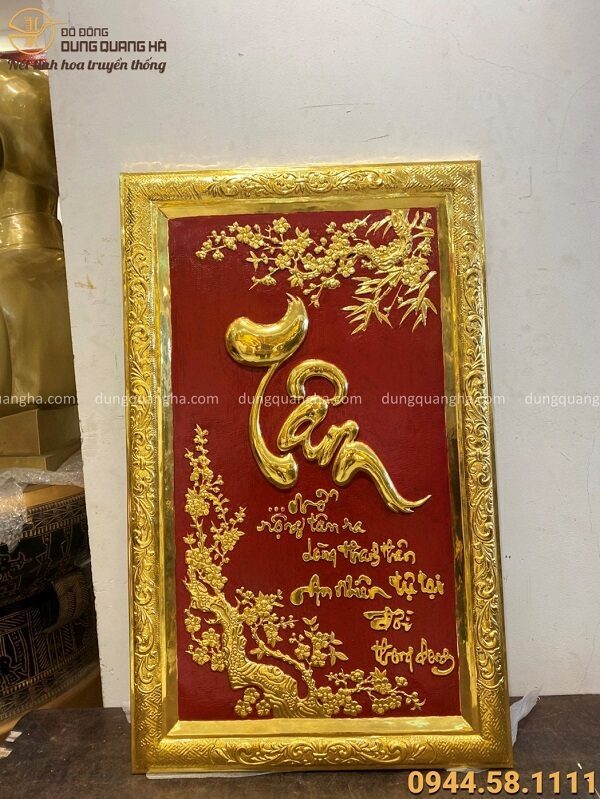 Tranh chữ Tâm thư pháp đẹp bằng đồng vàng thếp vàng 55x88 cm