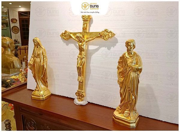 Bộ Thánh giá Chúa Giêsu 58x38cm, tượng Đức Mẹ và Thánh Giuse dát vàng 9999
