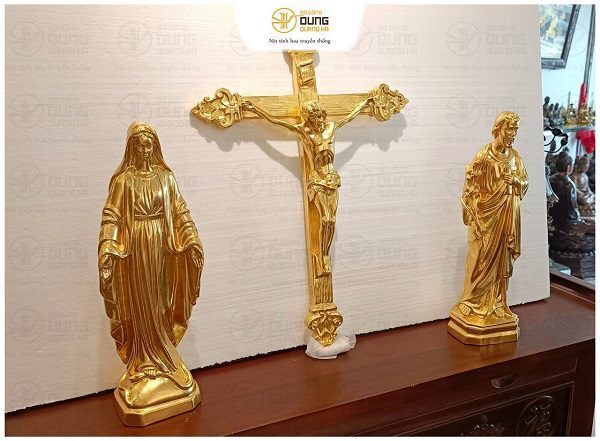 Bộ Thánh giá Chúa Giêsu 58x38cm, tượng Đức Mẹ và Thánh Giuse dát vàng 9999