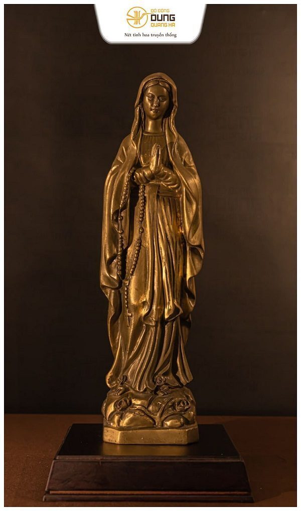 Bộ tượng Công giáo khắc họa Đức Mẹ và Thiên Chúa bằng đồng để bàn thờ