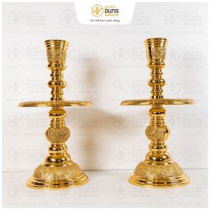 Cặp chân nến bàn thờ bằng đồng vàng Đài Loan cao 70cm nặng 10kg