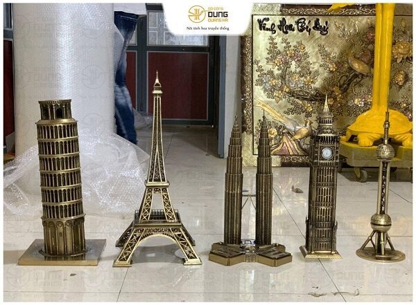 Mô hình tháp Eiffel bằng đồng cao 60cm trang trí nội thất