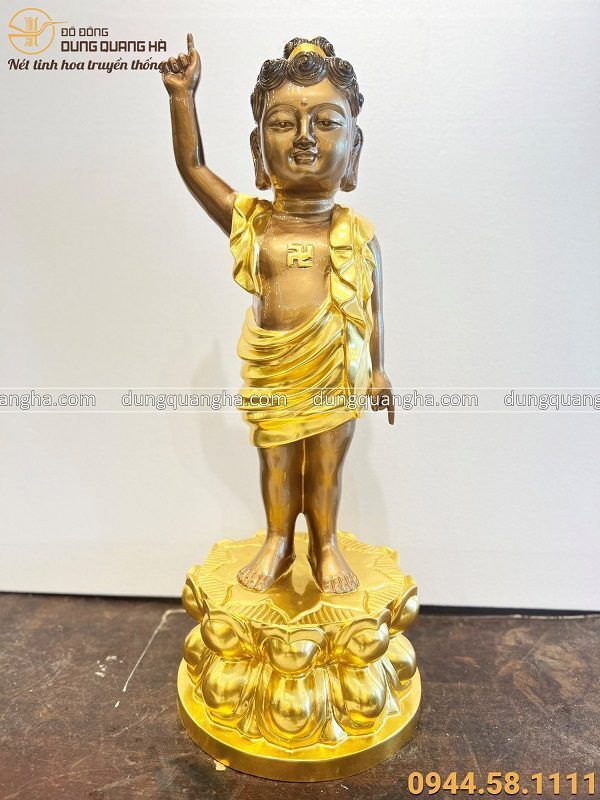 Tượng Phật Đản Sinh bằng đồng đỏ thếp vàng điểm cao 81cm