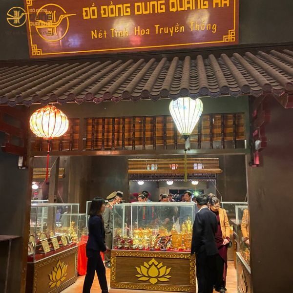 Chào mừng chi nhánh mới - Gian hàng Đồ đồng Dung Quang Hà tại chùa Tam Chúc
