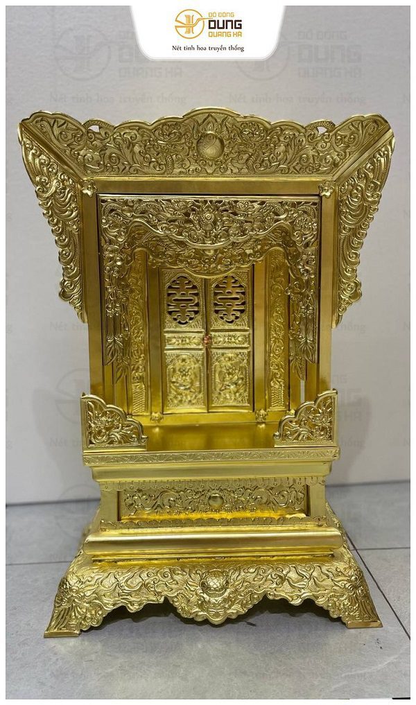 Khám thờ gia tiên bằng đồng vàng mộc cao 68cm