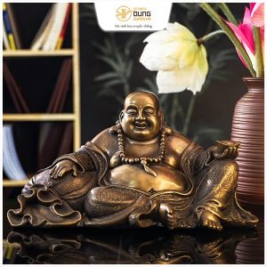 Tượng Phật Di Lặc đẹp mặc áo hoa tựa túi vải bằng đồng vàng 21x40cm