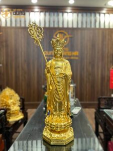 Dịch vụ dát vàng tại Dung Quang Hà cho ngài Địa Tạng tới khách Đà Nẵng