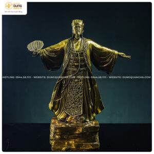 Tượng Khổng Minh dang tay bằng đồng vàng kích thước 45x34x22cm