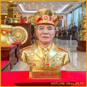 Tượng chân dung bán thân đồng đỏ mạ vàng