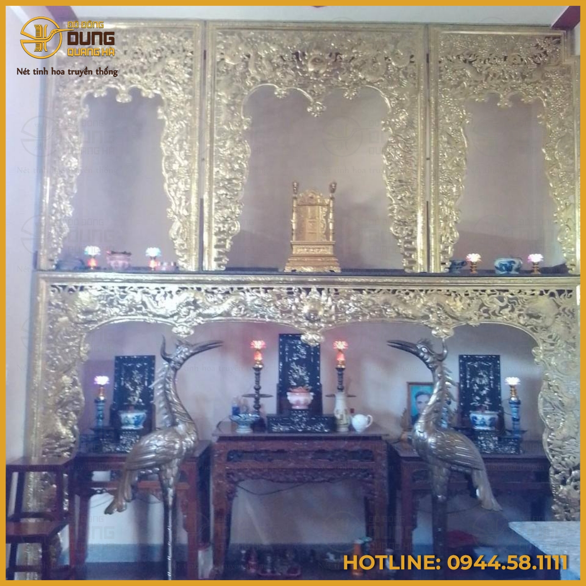 Bộ cửa võng song long chầu nguyệt bằng đồng vàng Bộ cửa võng song long chầu nguyệt bằng đồng vàng