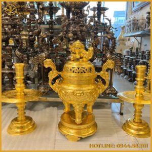 Tạo hình ấn tượng, chi tiết tinh xảo của bộ tam sự nến