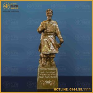 Tượng Trần Quốc Tuấn đồng đỏ khảm tam khí thường kích thước 50x16x18cm