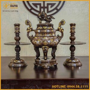 Bộ tam sự nến chạm rồng đồng đỏ khảm tam khí dát điểm vàng cao 60cm