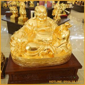 Tượng Phật Di Lặc dựa bị đồng đỏ dát vàng