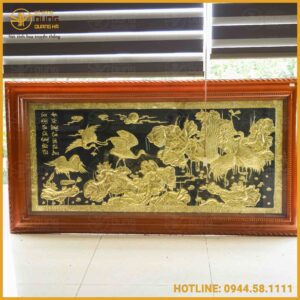 Tranh sen hạc bằng đồng vàng nền đen