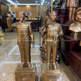 Bộ tượng Bác Hồ + Đại tướng Võ Nguyên Giáp đồng đỏ cao 70cm