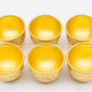 Chén uống trà bằng đồng mạ vàng cao 4cm hoa văn tinh tế